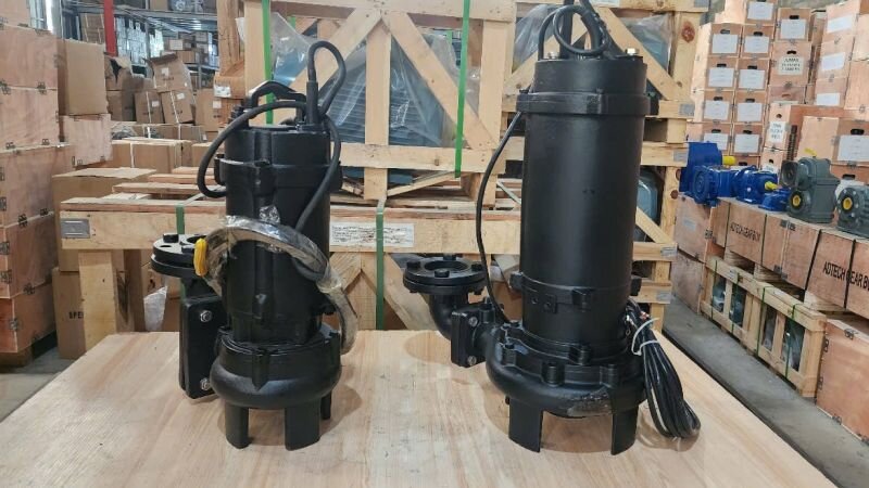Máy bơm nước hút sâu 30m được thiết kế chuyên dùng để khai thác nước từ giếng khoan
