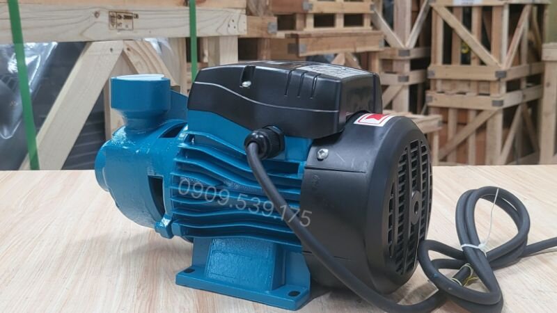Ưu điểm máy bơm nước 3 pha dưới 3.7kW