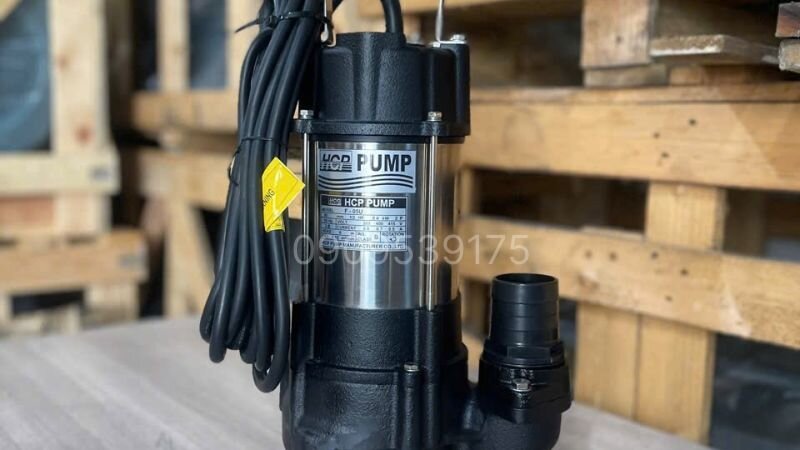 Nguyên nhân cháy máy bơm chìm thường do nguồn điện không ổn định hoặc vận hành quá tải