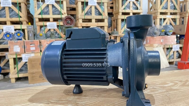 Máy bơm nước 1 pha công suất 0.37kW 0.5Hp