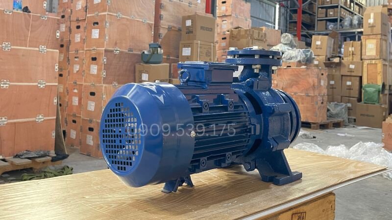 Góc toàn diện máy bơm nước 3 pha 1.5kW 2Hp