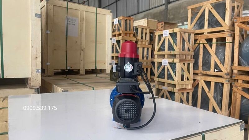 Bơm tăng áp bồn nước